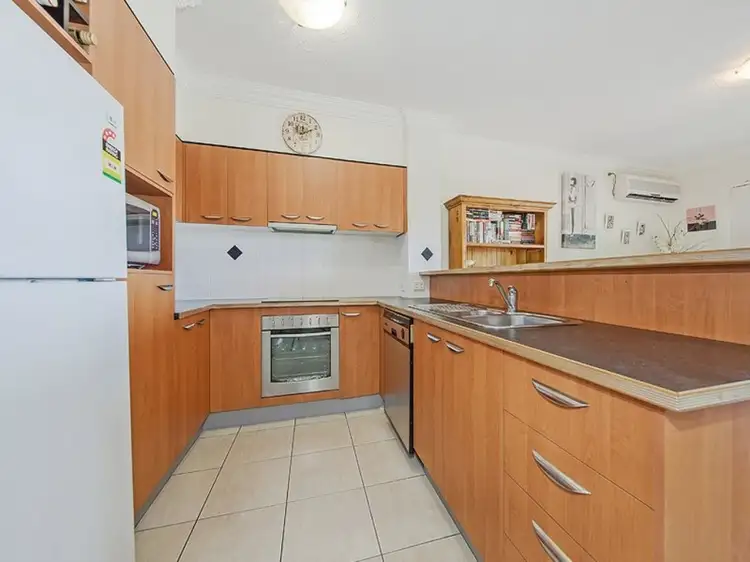 Fourth view of Homely unit listing, 2/65 Lytton Road, Bulimba QLD 4171