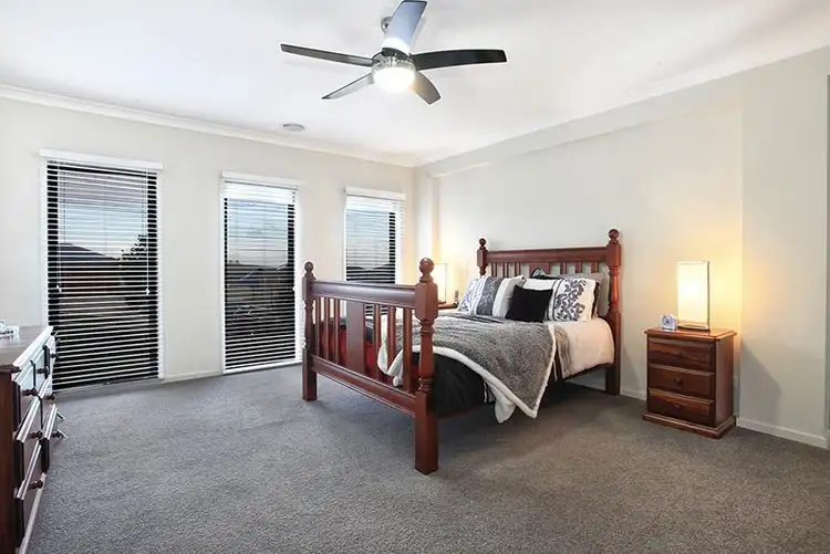 Second view of Homely house listing, 6 Wellington Mews, Sunbury VIC 3429