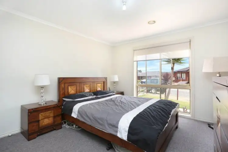 Sixth view of Homely house listing, 1 Berkeley Close, Broadmeadows VIC 3047
