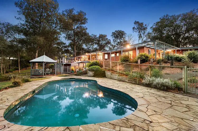 49 Thompson Crescent, Research VIC 3095