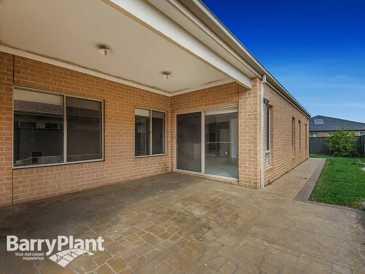 Seventh view of Homely house listing, 5 Sinclair Green, Derrimut VIC 3030