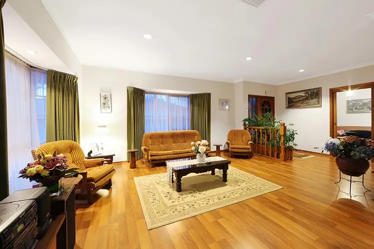 Second view of Homely house listing, 5 Bridle Court, Endeavour Hills VIC 3802