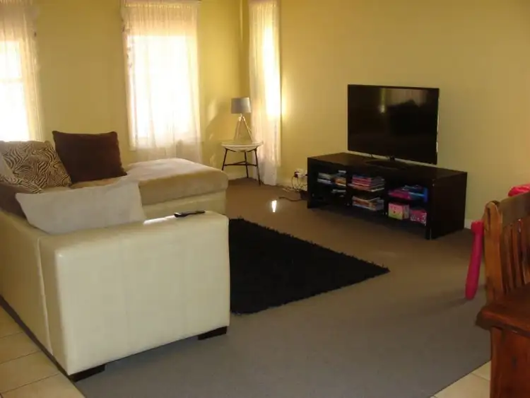 Second view of Homely unit listing, 2/2 McDonald Court, Echuca VIC 3564