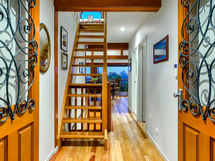 3 Siemon Street, Toowong QLD 4066