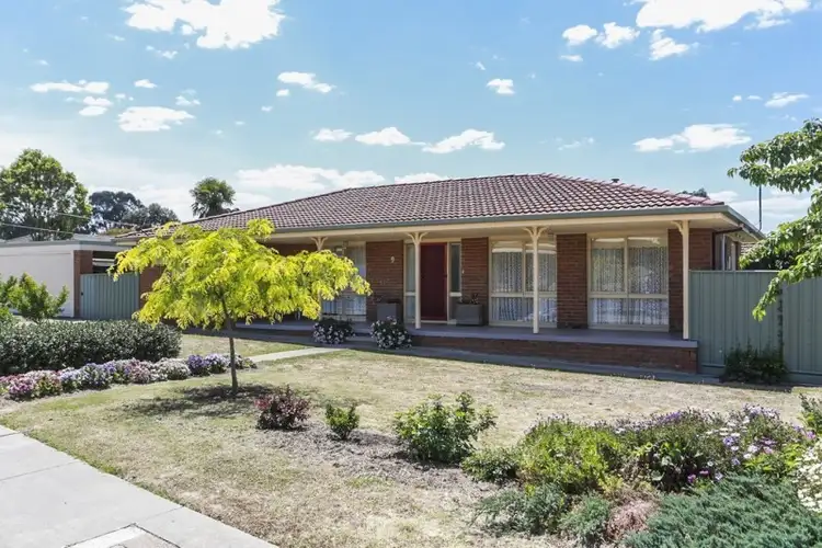 9 Landy Court, Kangaroo Flat VIC 3555