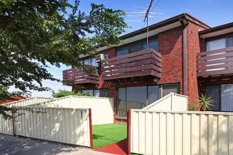2/22 Forrest Street, Albion VIC 3020