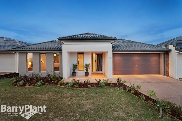 60 Middle Park Drive, Sanctuary Lakes VIC 3030