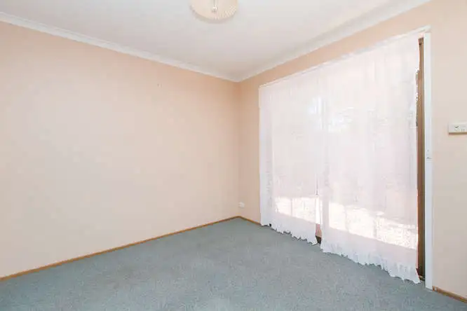 Seventh view of Homely house listing, 9 Elinda Court, Red Cliffs VIC 3496