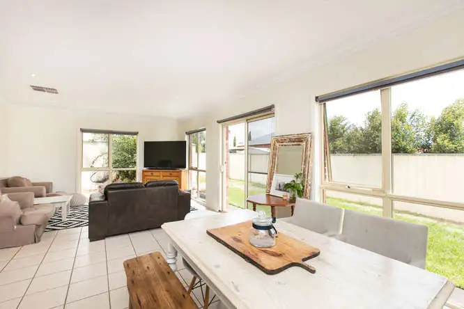 Fourth view of Homely house listing, 4 Stamford Court, Buronga NSW 2739