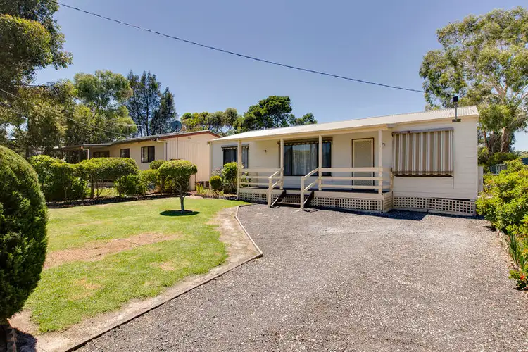 11 Churchill Drive, Cowes VIC 3922
