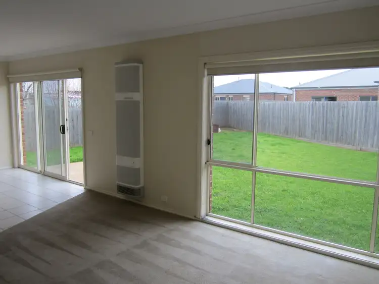 Third view of Homely unit listing, 2/7 Carruthers Court, East Geelong VIC 3219