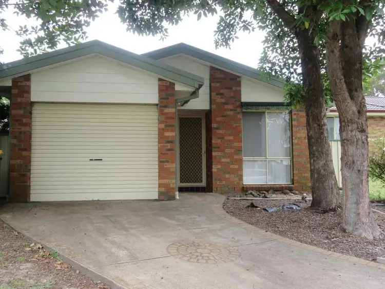 30 Nioka Place