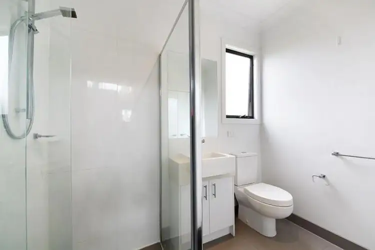 Fourth view of Homely townhouse listing, 3/2 Jasper Road, Bentleigh VIC 3204