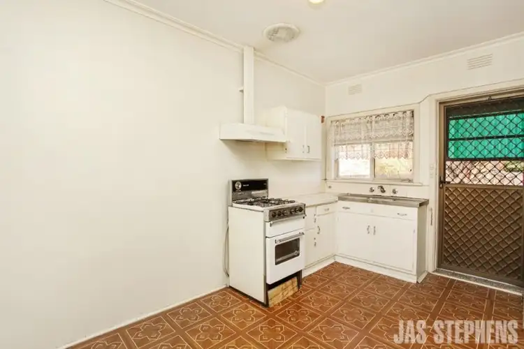 Fifth view of Homely unit listing, 3/2 Alexandra Avenue, Sunshine VIC 3020