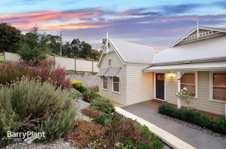 3 Waterside Drive, Drouin VIC 3818