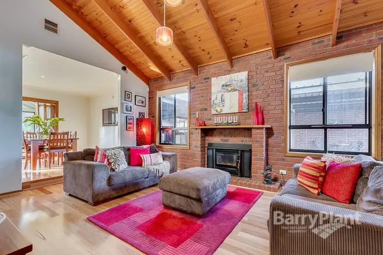 Second view of Homely house listing, 8 Caprice Court, Keilor Downs VIC 3038