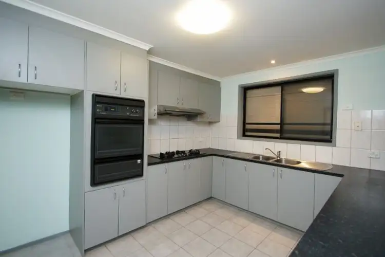 Sixth view of Homely house listing, 32 Bicentennial Crescent, Meadow Heights VIC 3048