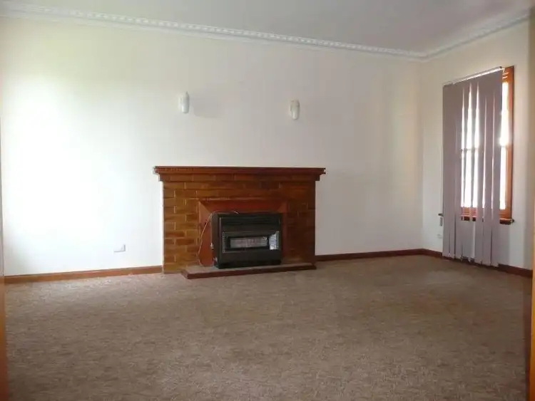 Third view of Homely house listing, 5 Dalmahoy Street, Bairnsdale VIC 3875