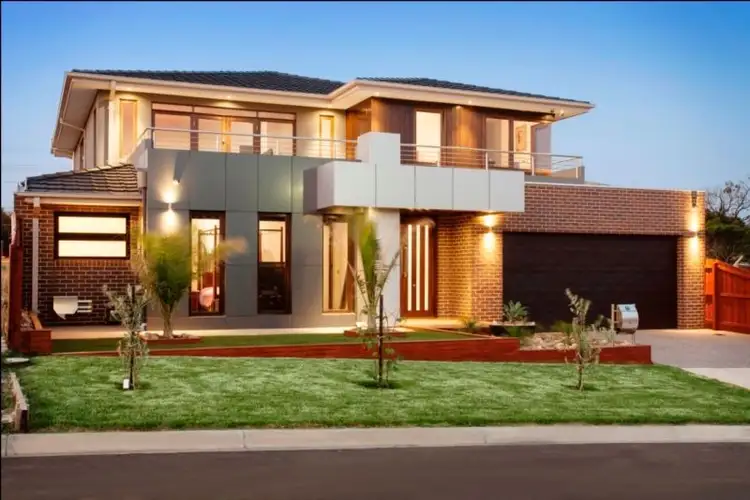 44 Lind Street, Strathmore VIC 3041