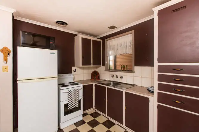 Fifth view of Homely house listing, 1 Christie Parade, Mildura VIC 3500