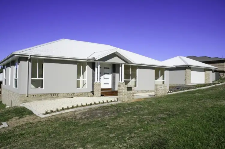 21 Rens Street, Dungog NSW 2420