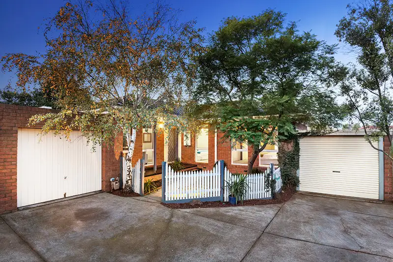 Main view of Homely unit listing, 2/20 Amdura Road, Doncaster East VIC 3109