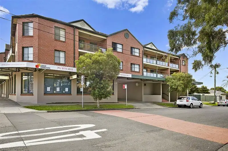 Main view of Homely unit listing, 14/11 Cahors Road, Padstow NSW 2211