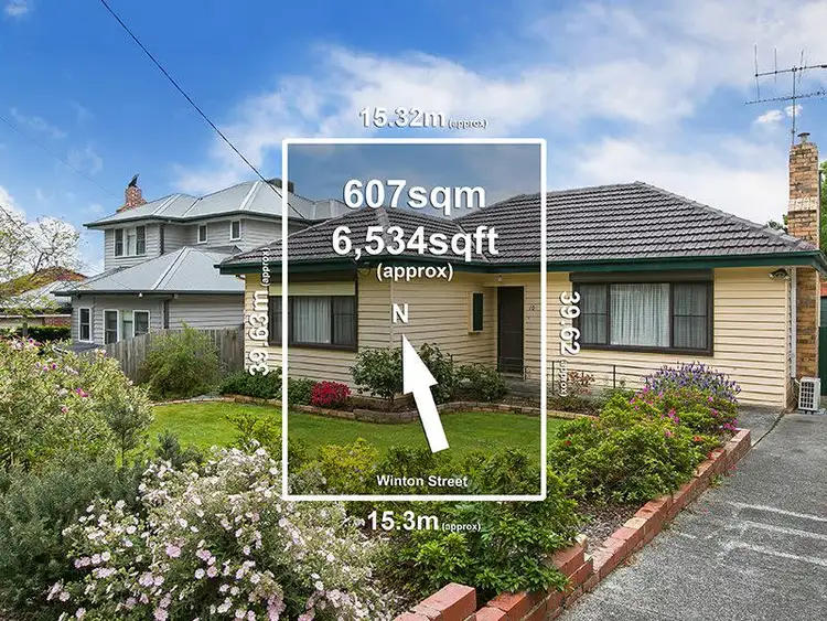 10 Winton Street, Burwood VIC 3125