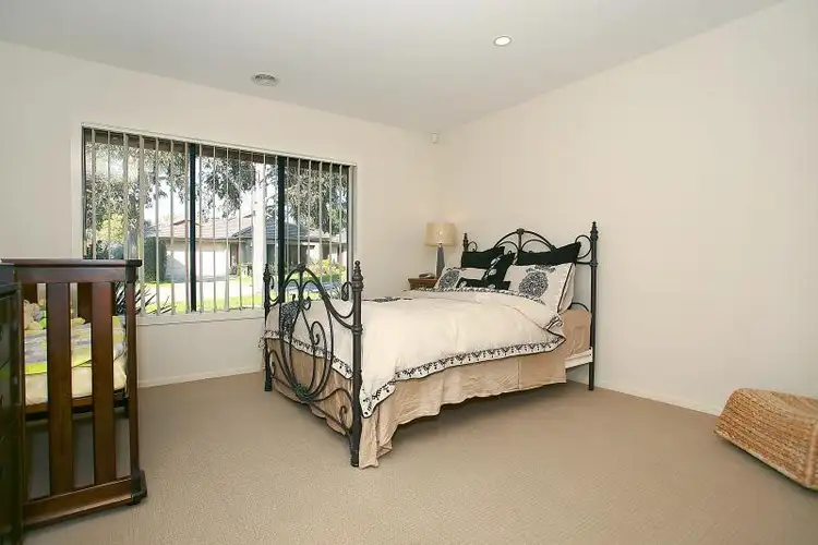 Second view of Homely house listing, 3 Niblick Circuit, Sandhurst VIC 3977