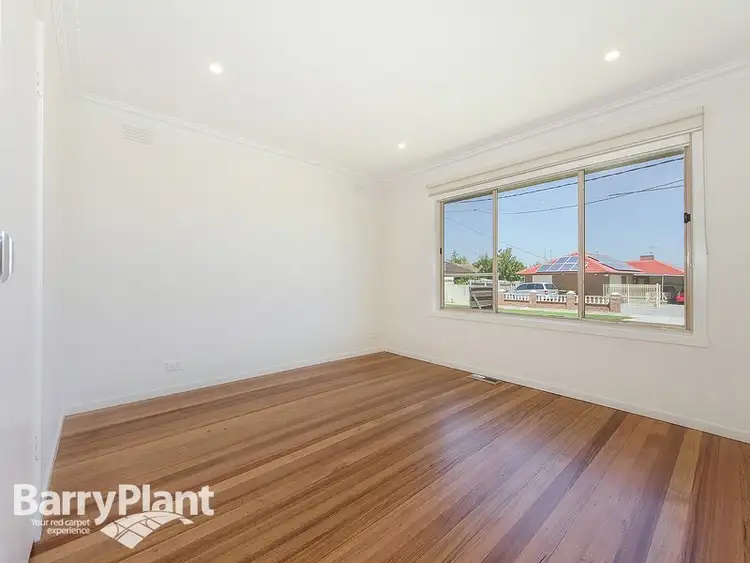 Fifth view of Homely house listing, 24 Chelmsford Crescent, St Albans VIC 3021