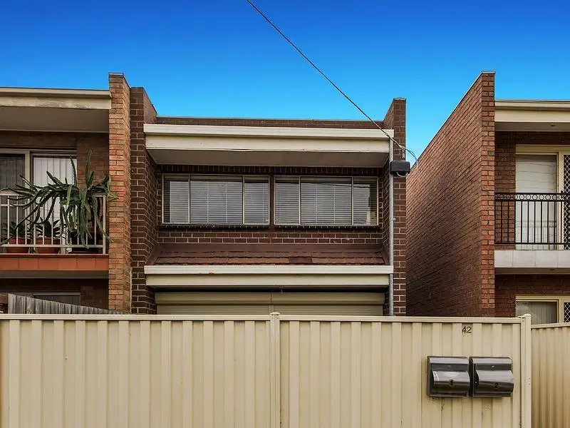 Main view of Homely unit listing, 2/42 William Street, St Albans VIC 3021