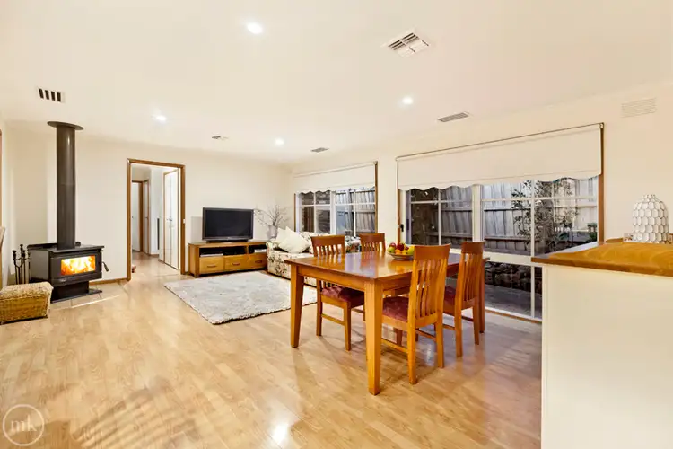 Fifth view of Homely house listing, 7 Allumba Drive, Saint Helena VIC 3088