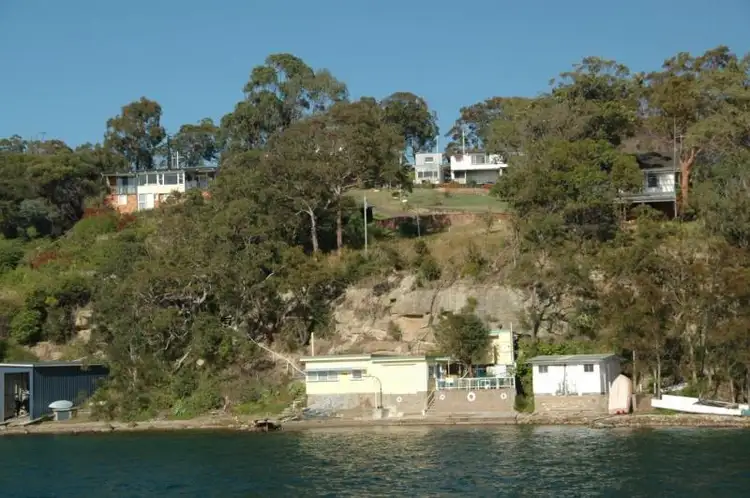 223 Fishing Point Road, Fishing Point NSW 2283