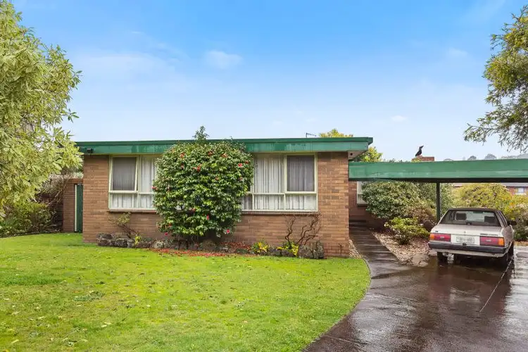 Second view of Homely house listing, 7 Adley Court, Vermont South VIC 3133
