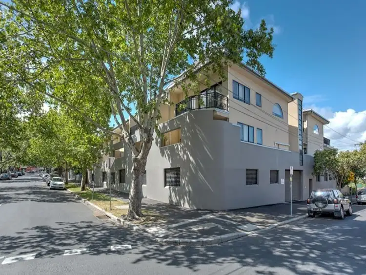 13/33 Rankins Road, Kensington VIC 3031