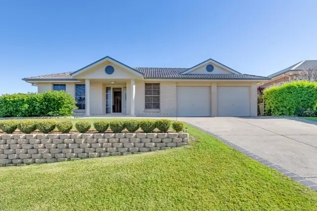 Second view of Homely house listing, 5 Carlisle Place, Morpeth NSW 2321