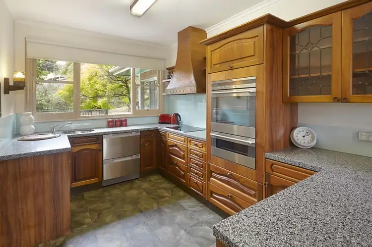 Third view of Homely house listing, 3 Randall Court, Mount Waverley VIC 3149