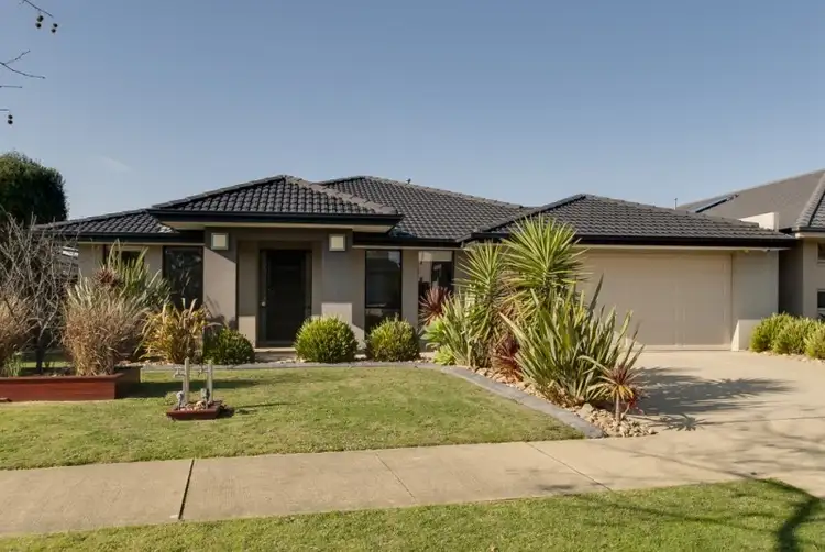 103 Sandhurst Boulevard, Sandhurst VIC 3977