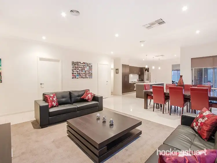 Fifth view of Homely house listing, 2 Pepper Tree Court, Caroline Springs VIC 3023