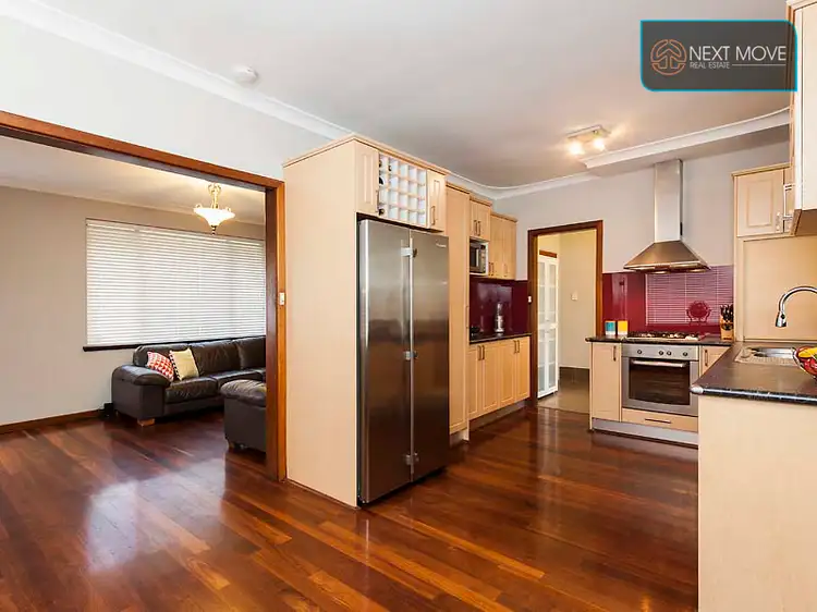 9 Moorhouse St, Willagee WA 6156