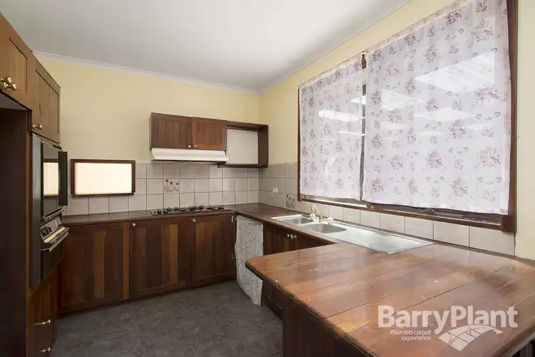 Seventh view of Homely house listing, 4 Lyons Street, Mount Waverley VIC 3149