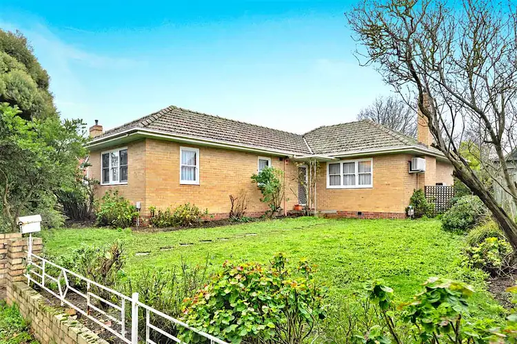 Main view of Homely house listing, 2 Muir Crescent, Newington VIC 3350