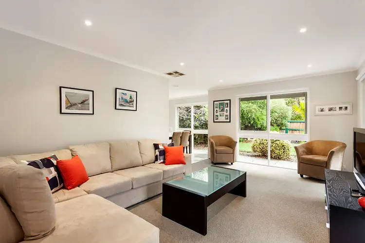Second view of Homely house listing, 8 Horne Court, Langwarrin VIC 3910