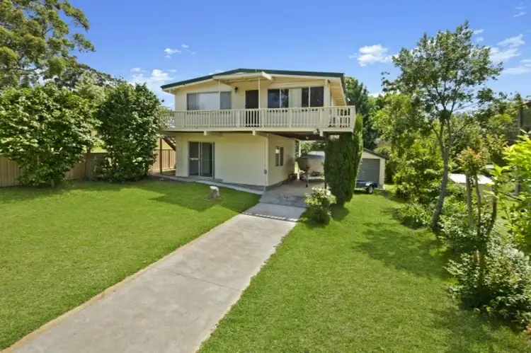 Second view of Homely house listing, 3 Acacia Street, Fishermans Paradise NSW 2539