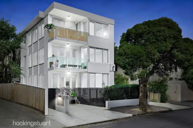 Second view of Homely apartment listing, 6/5 Alfriston Street, Elwood VIC 3184