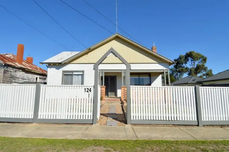 124 Canterbury Street, Brown Hill VIC 3350