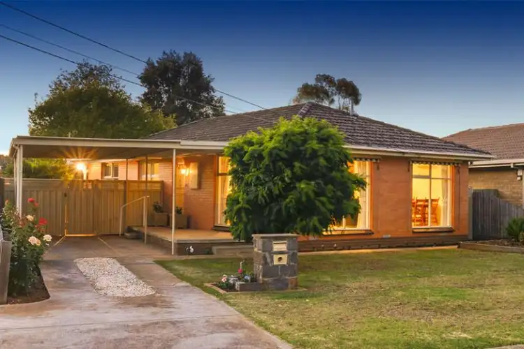 16 Leigh Street, Werribee VIC 3030