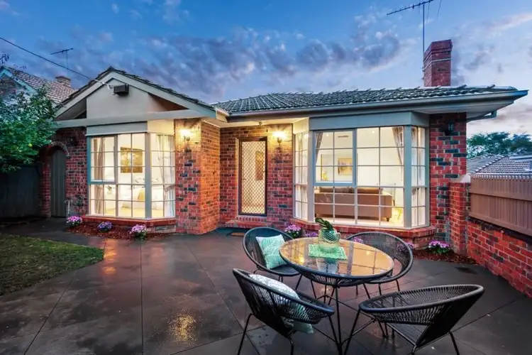 1/2 Kitchener Street, Kew East VIC 3102