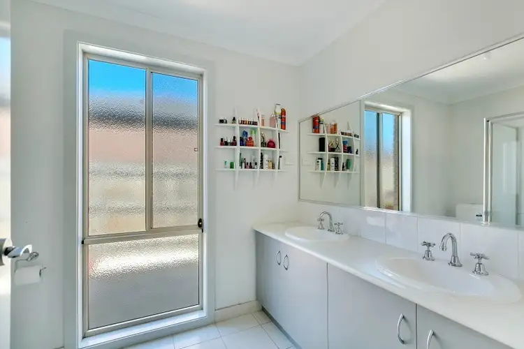 Fourth view of Homely house listing, 34 Merriwee Chase, Sandhurst VIC 3977