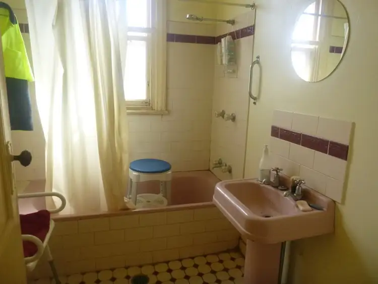 Sixth view of Homely house listing, 18 Belmore Street, Canowindra NSW 2804